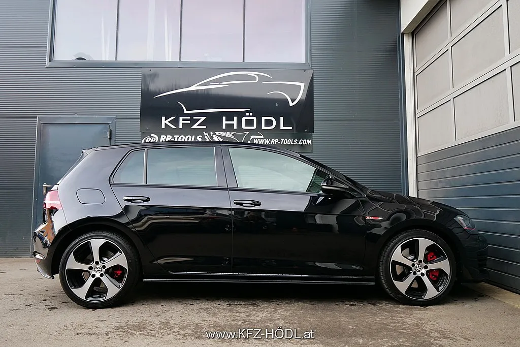 Volkswagen Golf GTI 2,0 TSI Performance Image 5