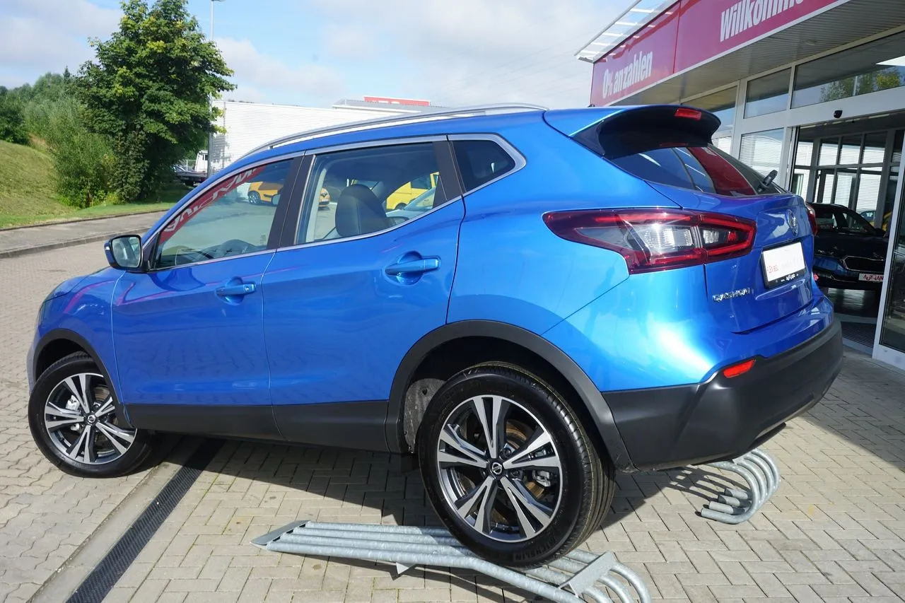 Nissan Qashqai 1.3 DIG-T...  Image 2