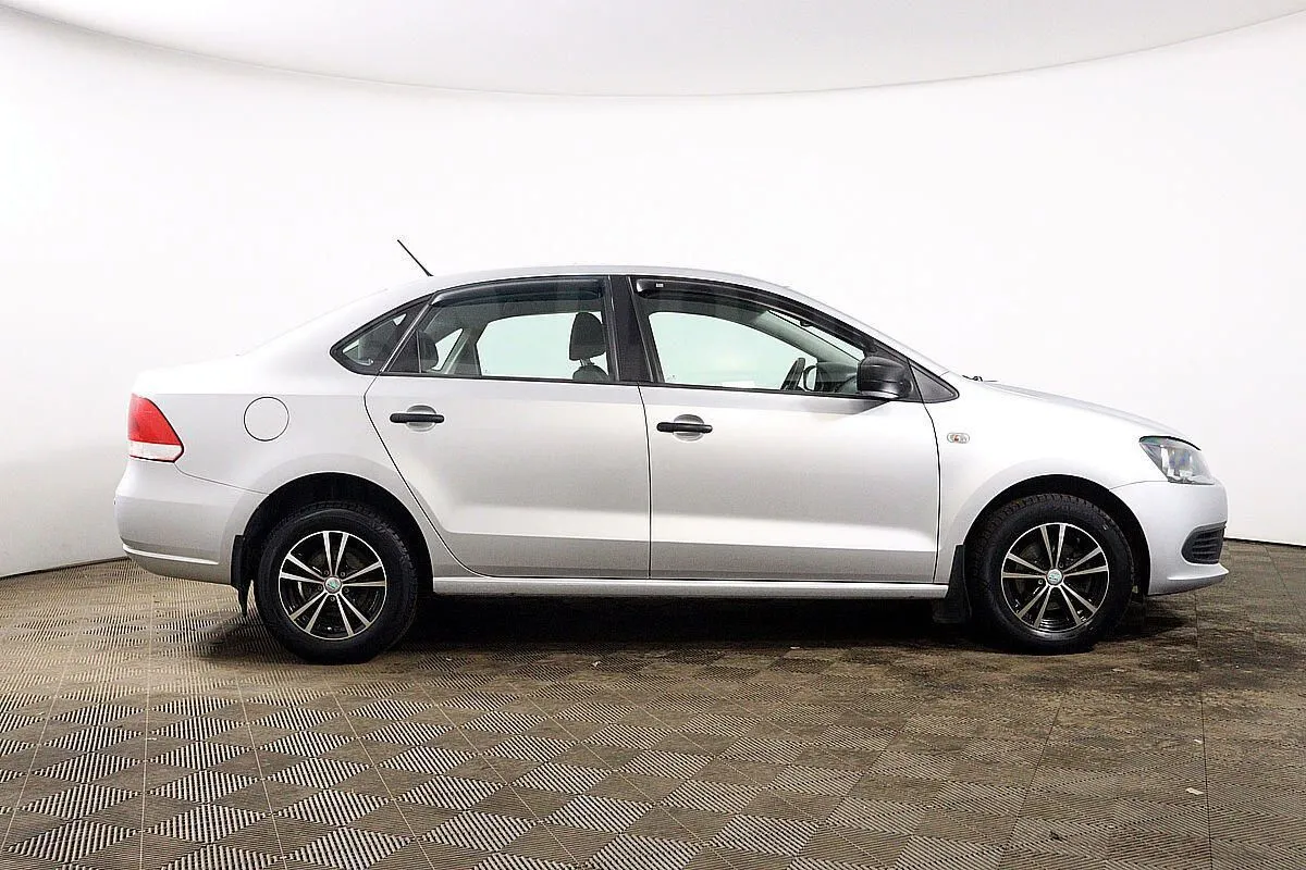 Volkswagen Polo Image 4